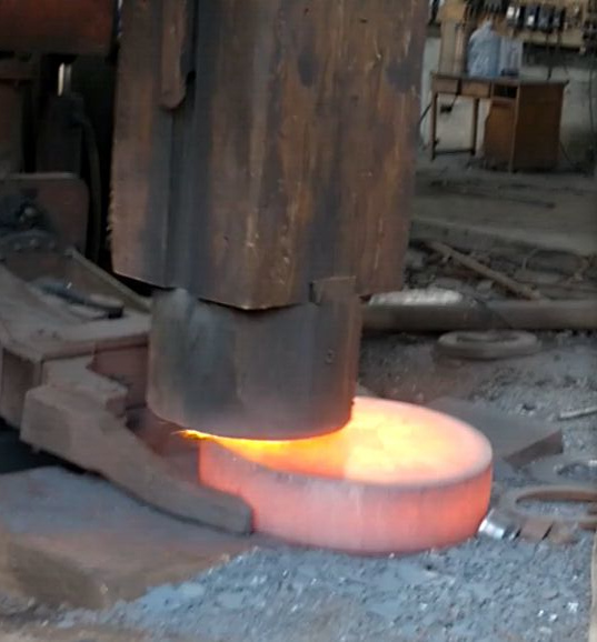 環(huán)形鍛件鍛造過程